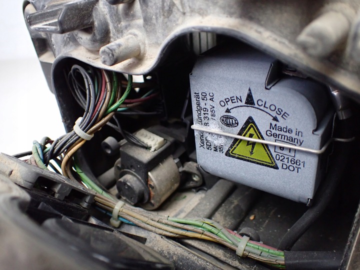 фото №11, Лампа led ксенон управляемая левая audi s8 d3 a8 5.2 fsi