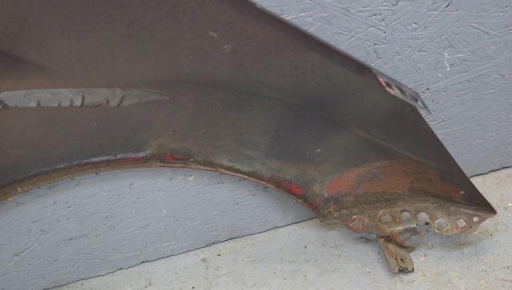 фото №16, Ford fiesta mk7 крыло левый перед b2402