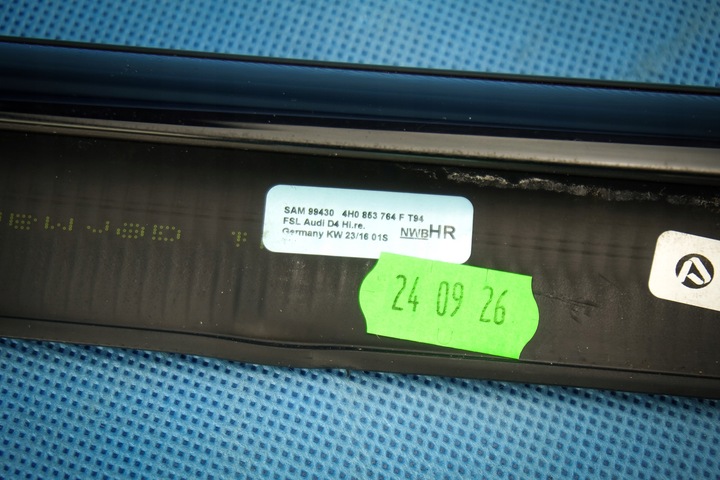 фото №10, Планка накладка дверь зад правые пианино audi a8 s8 4h 4h0853764f t94