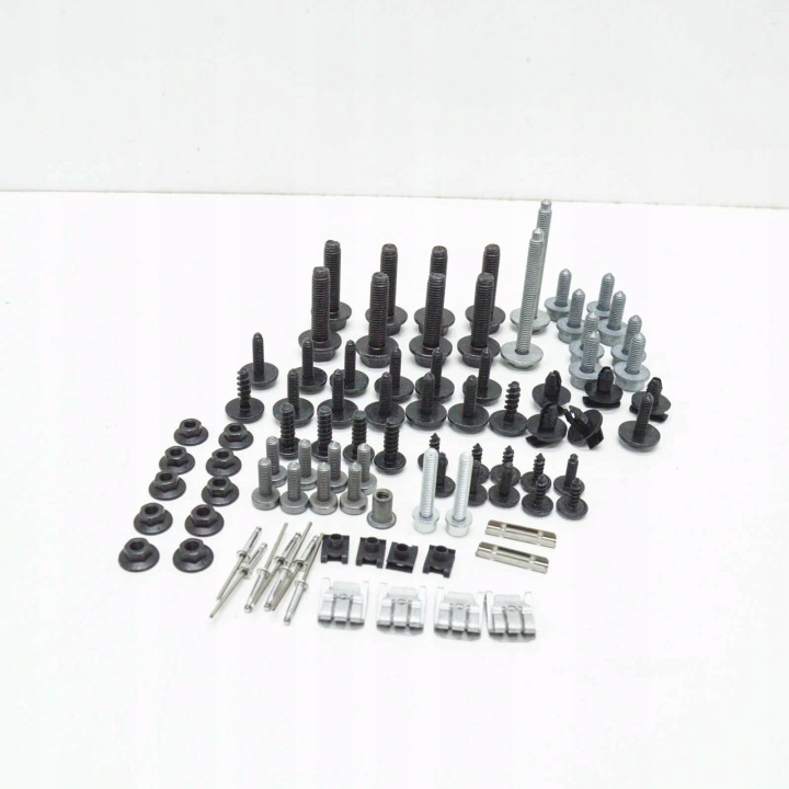 фото №9, Audi q8 передний бампер cover hardware kit 4m8098623