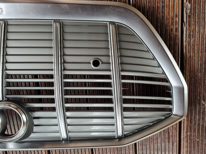 фото №12, Audi оригинальный номер 4ke853651 решётка радиатора решётка