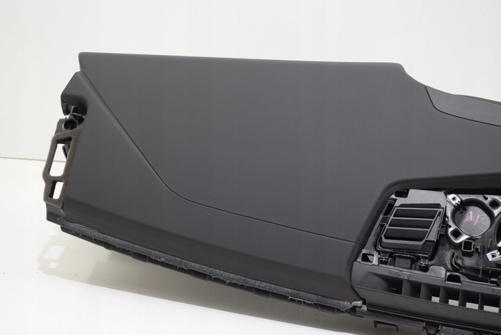 фото №13, Bmw 5 g60 g61 панель раздаточная консоль капот чёрная veganza