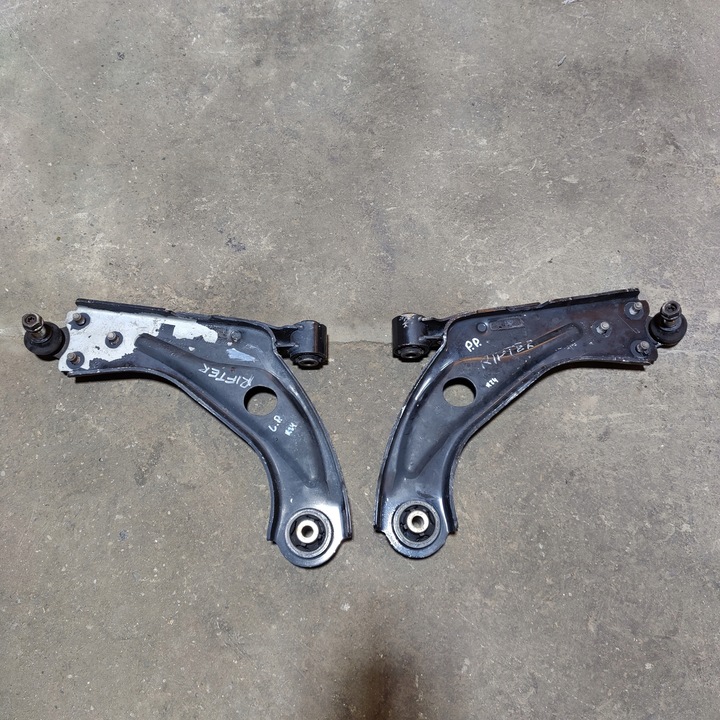 фото №1, Peugeot rifter важіль праві перед шкворень