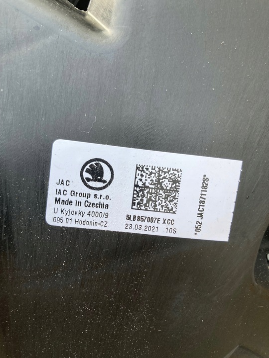 фото №9, Skoda enyaq панель консоль капот подушки воздушные подушка безопасности ремни pas rege !