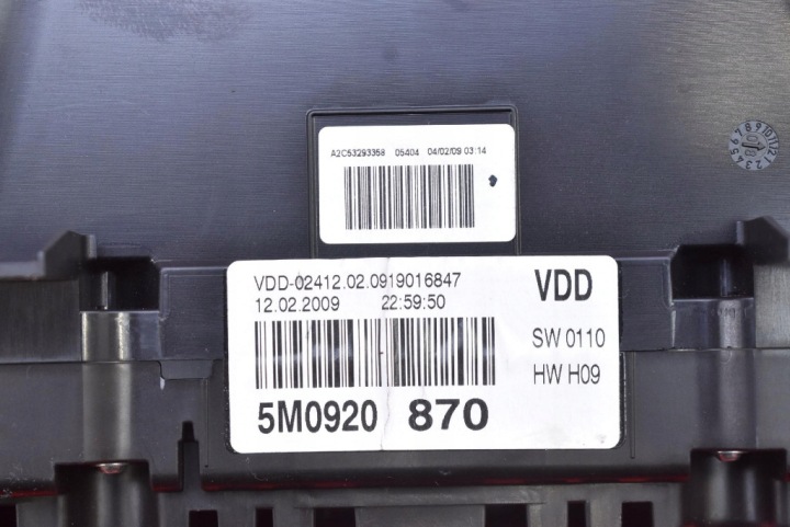 фото №8, Панель приборов eu 5m0920870 vw golf 6 vi plus 1.4 tsi 122 km 09-14