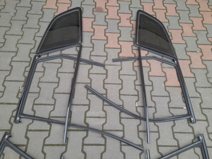 фото №9, Планки рамки декоративний двері скла зад чорний лак volvo xc60 ii 22r