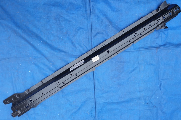 фото №1, Toyota auris 2 ii 12 15 поріг праві права