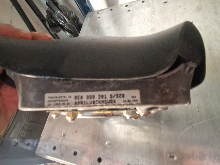 фото №5, Audi a4 b6 подушка кермо подушка безпеки 8e0880201s