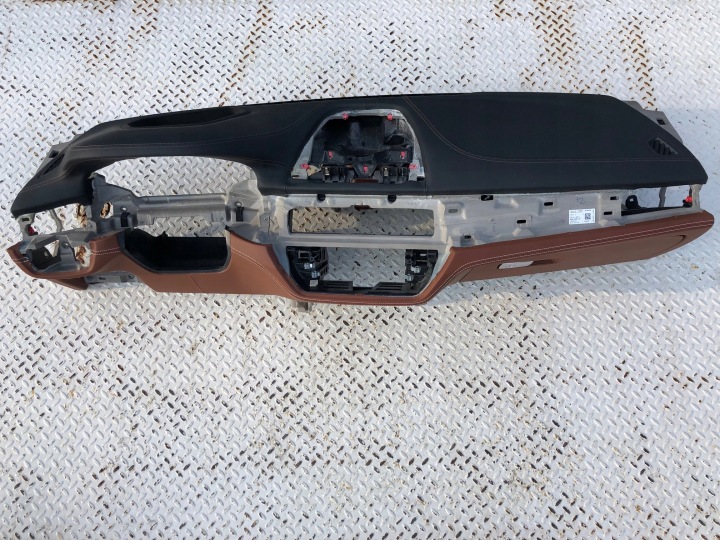фото №6, Bmw 5 g30 g31 g32 защита колонки nić торпедо консоль подушки