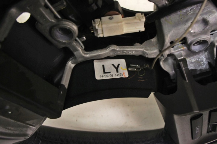 фото №9, Mx162 subaru xv i руль кожа
