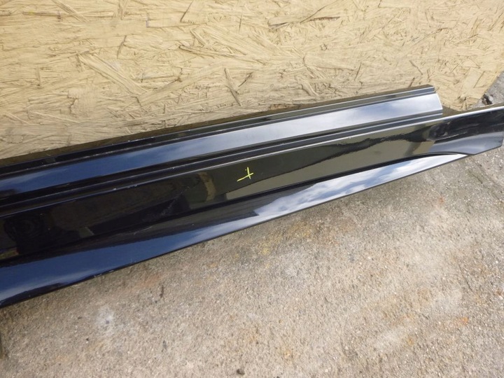 фото №6, Mercedes gle w167 amg 19- поріг праві накладка