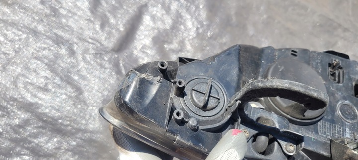 фото №8, Лампа правая фара правые перед peugeot 308 / 1477