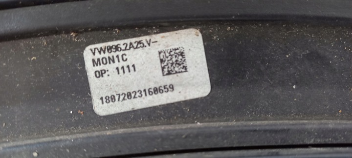 фото №7, Молдинг крила права перед vw touareg iii 18- 760853718a
