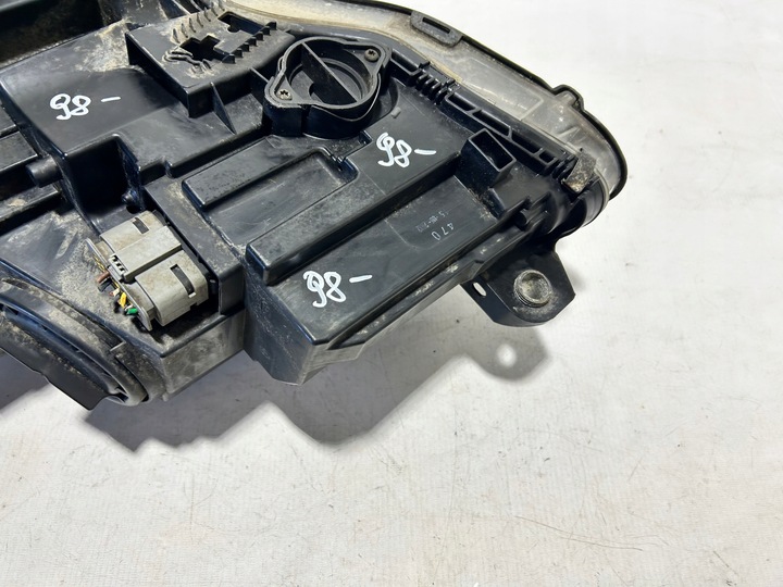 фото №9, Mercedes w204 рестайлінг лампа праві перед uk h7 2048209859