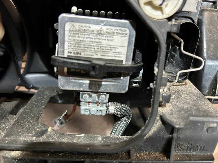 фото №13, Лампа ксенон лівий перед audi a4 b6 європа оригінал