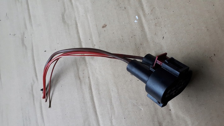 фото №5, A5 8t штекер вентиляторов разъём a4 b8 q5