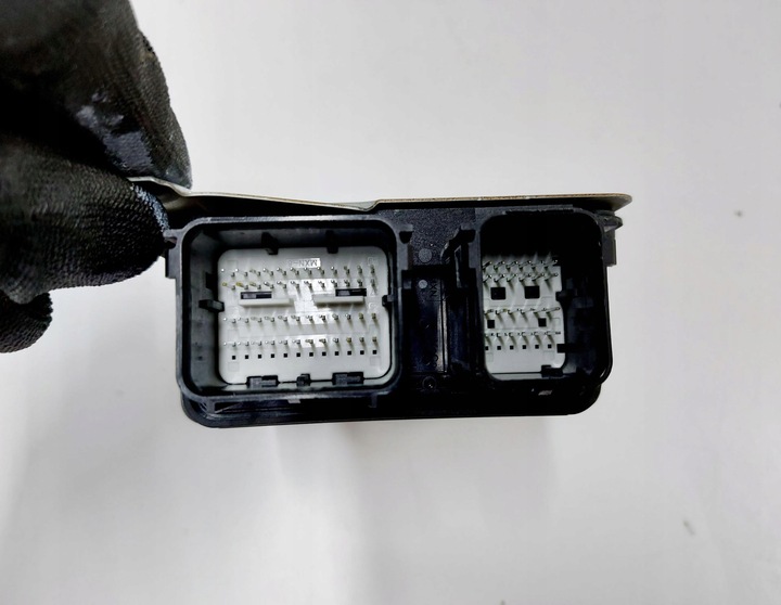 фото №2, Ford kuga iii mk3 20r. модуль датчик подушек подушка безопасности оригинал cu5t-14f262-eb