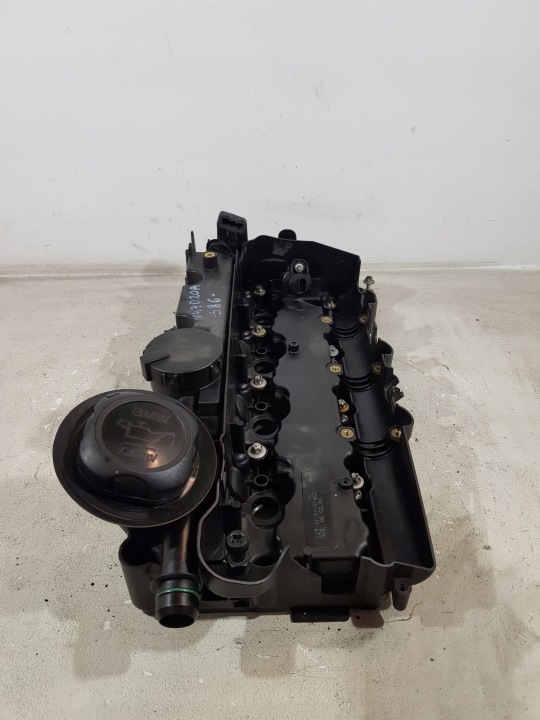фото №6, Крышка клапанов 7797613 bmw e90 e91 e87 e60 2.0d n47d20a
