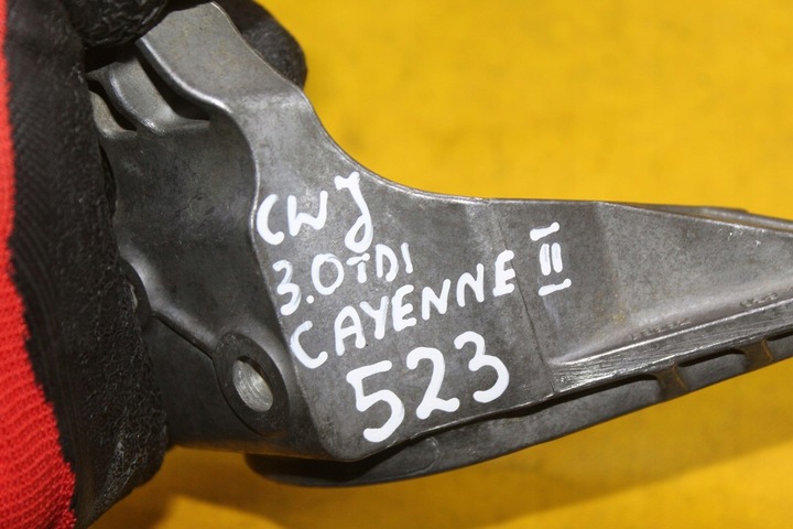 фото №8, Лапи кронштейн насоса porsche cayenne ii touareg audi 059145167am