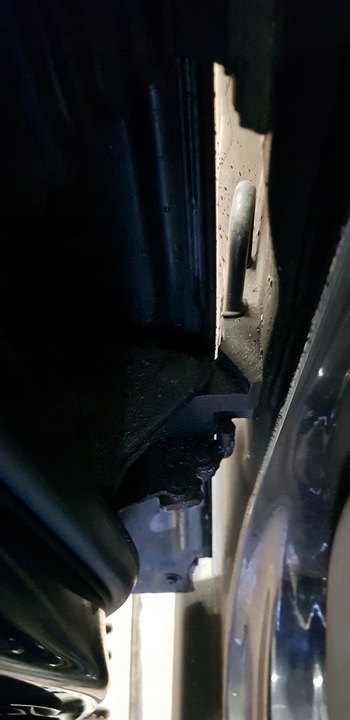 фото №14, Vw passat b6 петля двері зад праві лівий комплект lc9x l041 lo41