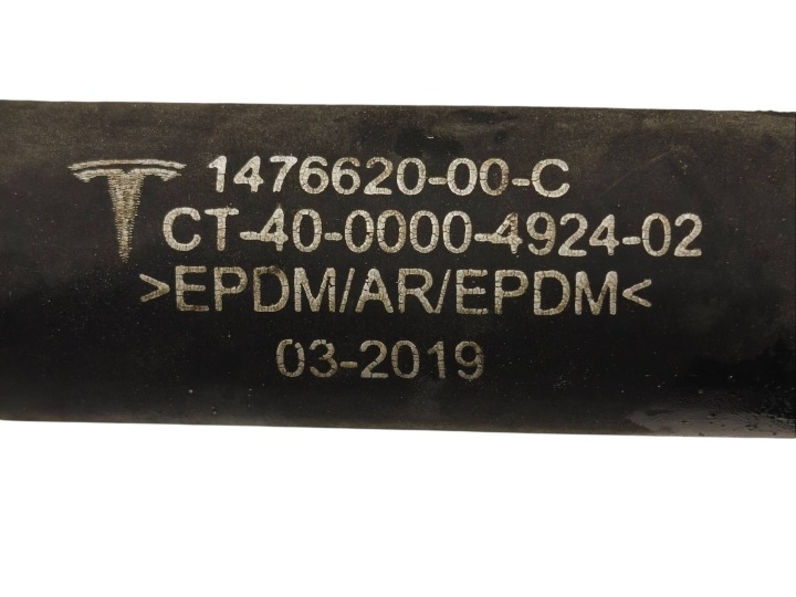 фото №6, Трубка  водяной турбокомпрессора все tesla модель s 147662000c