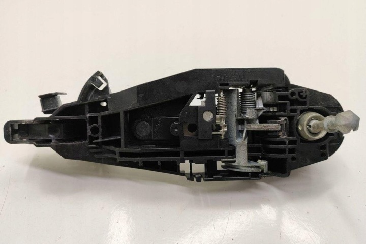 фото №8, Ручка левых боковых дверь peugeot 308 ii 9802977380 1.56l дизель 2015