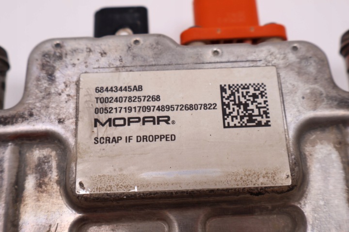 фото №9, Jeep wrangler jl chrysler pacifica подогреватель аккумулятора вебасто 68445445ab