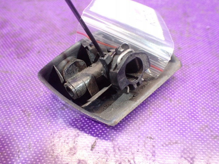 фото №3, Renault laguna ii универсал 01- заглушка омывателя фара заглушка левая