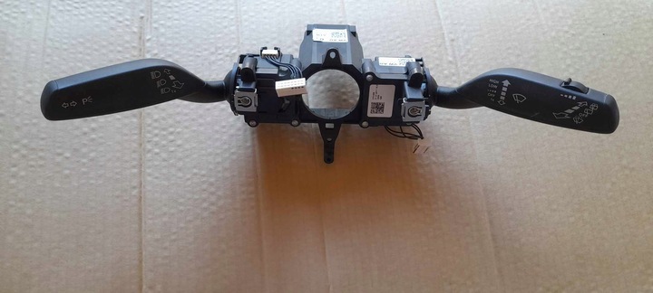 фото №1, Переключатель комбинированный переключатель-паук подрулевые рычаги audi a1 8x 8x0953501b