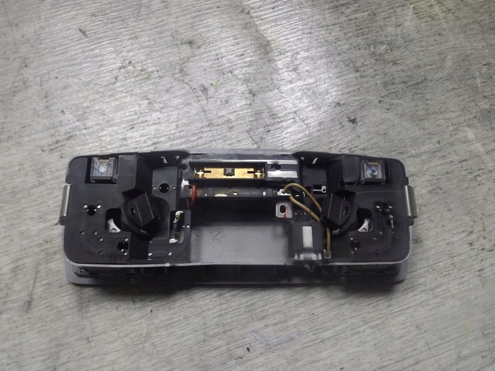 фото №2, Лампа стеля освітлення інтер'єру кабіни mazda 6 універсал 2007r.