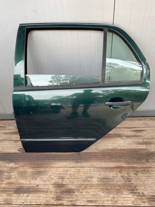 фото №1, Skoda fabia i hb комплектні двері лівий зад 9570