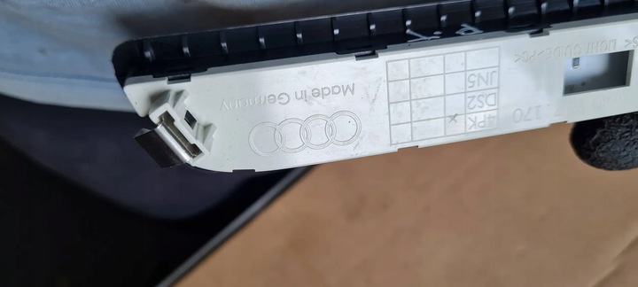 фото №6, Q7 4m ii лампа led штекер интерьера багажника зад 4m0947170