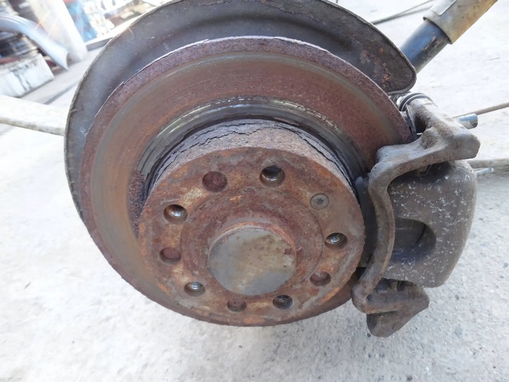 фото №7, Vw caddy iii 2004 2.0 sdi балка ось подвешивание зад задняя