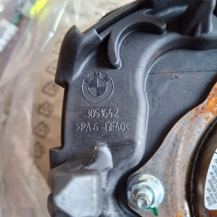 фото №11, Повітряна подушка спортивна кермо ds bmw f25 подушка