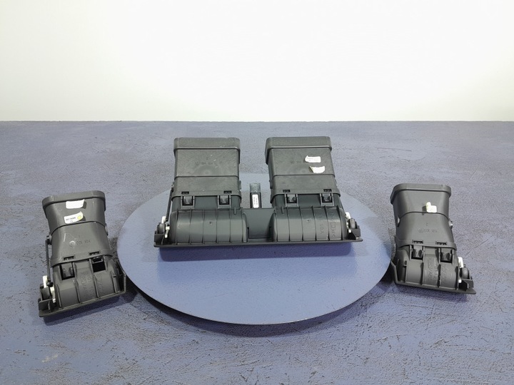 фото №7, Volvo v50 s40 ii решётки воздуховод комплект 30722777 30715099 30715098