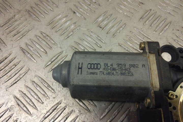 фото №8, Двигунчик скла задніх правих двері audi a3 sportback 8pa 8l4959802a