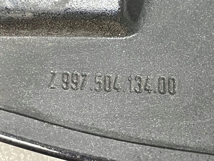 фото №12, Porsche oem номер 99750413400 taycan крышка защита заливка топлива