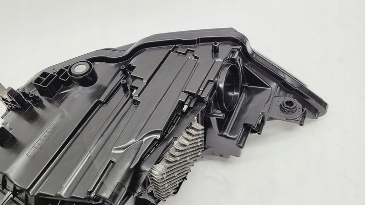 фото №14, Лампа перед передняя правая полный led audi a6 c8 4k0