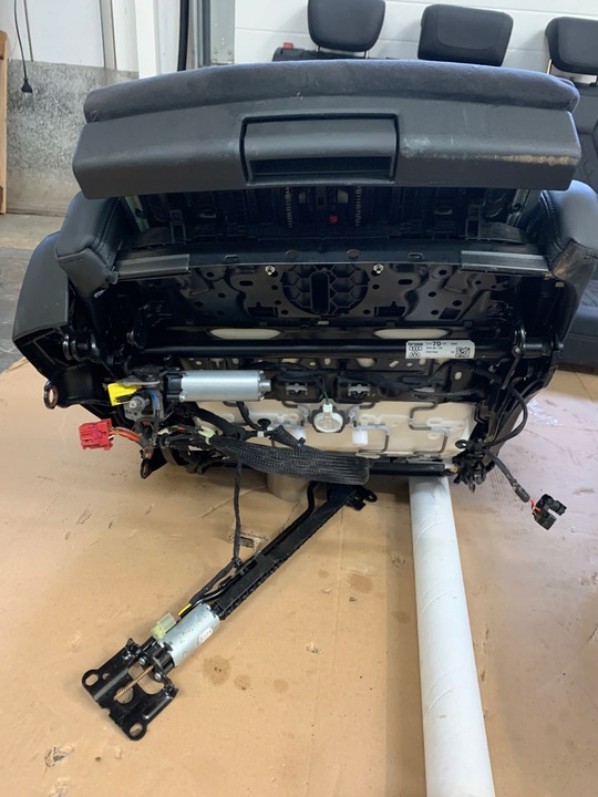 фото №15, Audi a3 s3 rs3 8y sedan сидіння спинка сидіння європа алькантара шкіра