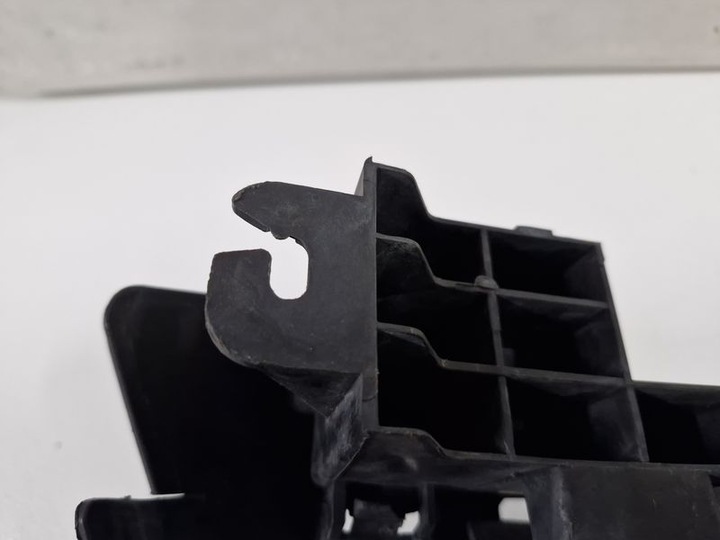 фото №8, Laguna iii gt решётка средняя нижняя решётка бампера перед передняя противотуманные фары