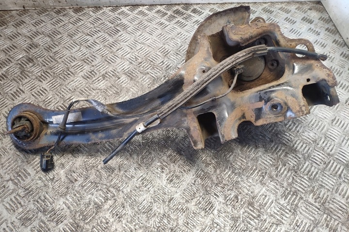 фото №6, Ступиця заднього правого колеса volvo v40 cross country 526 31314457 1.6l