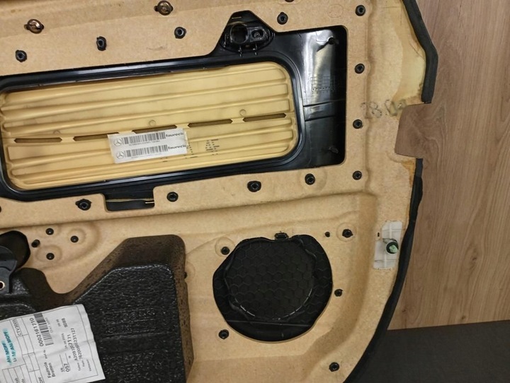 фото №8, Mercedes clk w209 рестайлінг оббивка боковина лівий двері водія a2097207171