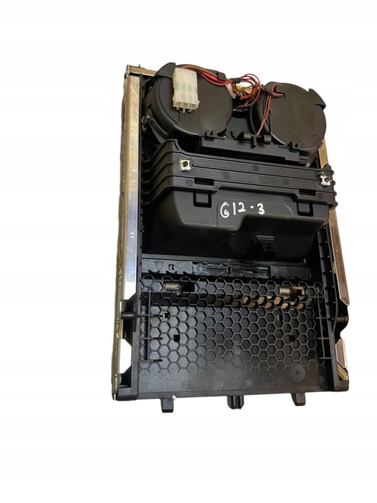 фото №12, Bmw 7 g11 g12 переднє тримач na чашка тунелю середнього