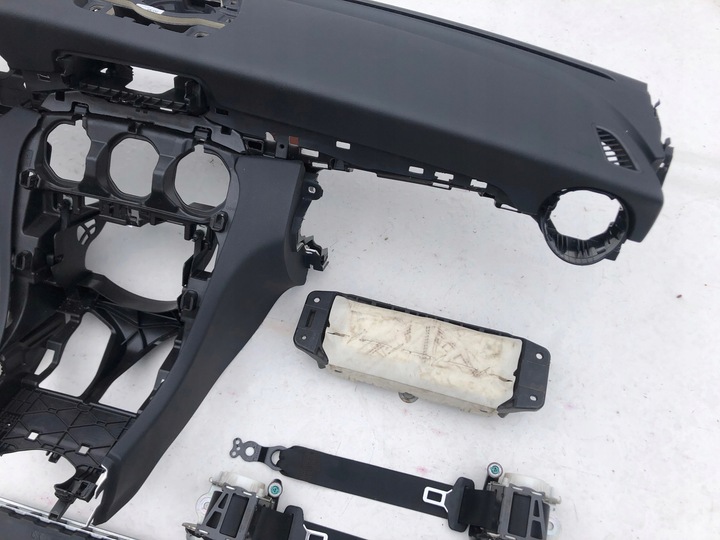 фото №6, Mercedes w205 c панель капот консоль подушки ремені