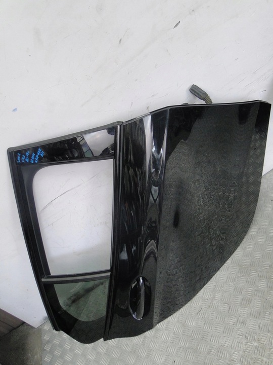 фото №4, Двері зад bmw 1 f40 2019 чорний sapphire