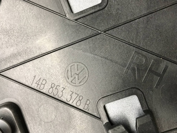 фото №10, Vw volkswagen id7 tourer универсал молдинг na стойка правое зад 14b 853378b