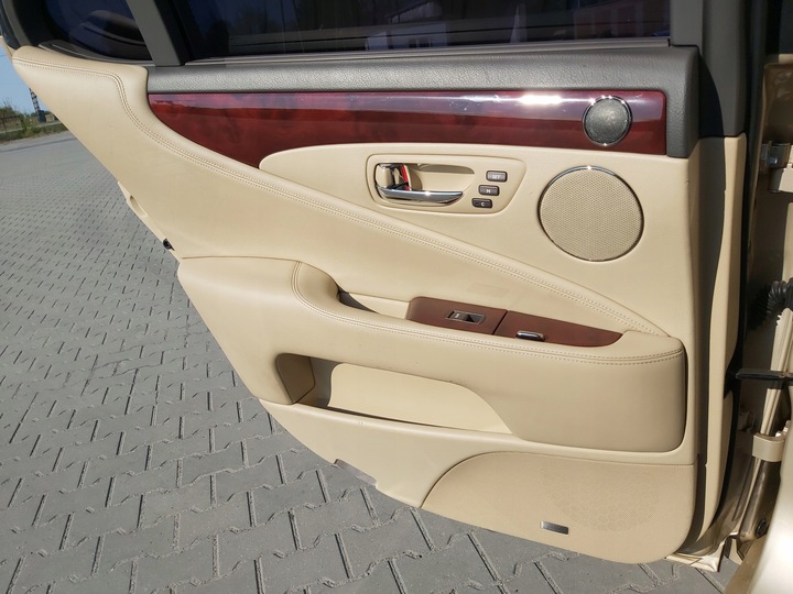 фото №7, Боковина перед зад праві лівий lexus ls 460 iv lb00