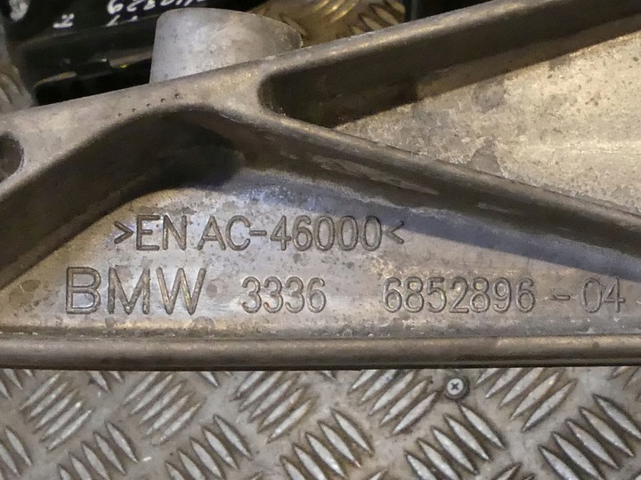 фото №6, Bmw f39 f40 f44 mini f60 балка кронштейн стабілізатор зад 6883011 6852896