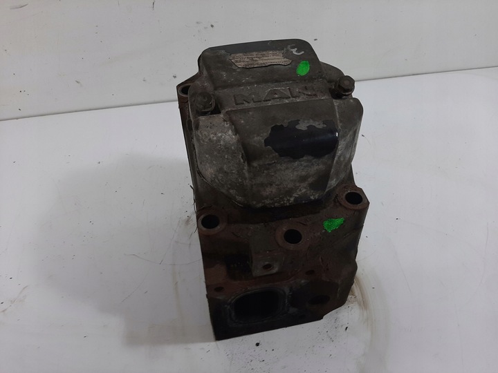 фото №9, Man tga 26.360 євро 3 03r головка двигуна з кришка 4 клапани