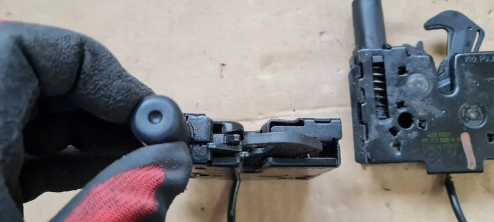 фото №7, Q7 4m ii замок открывания капота крышки ремня 4m0823509a